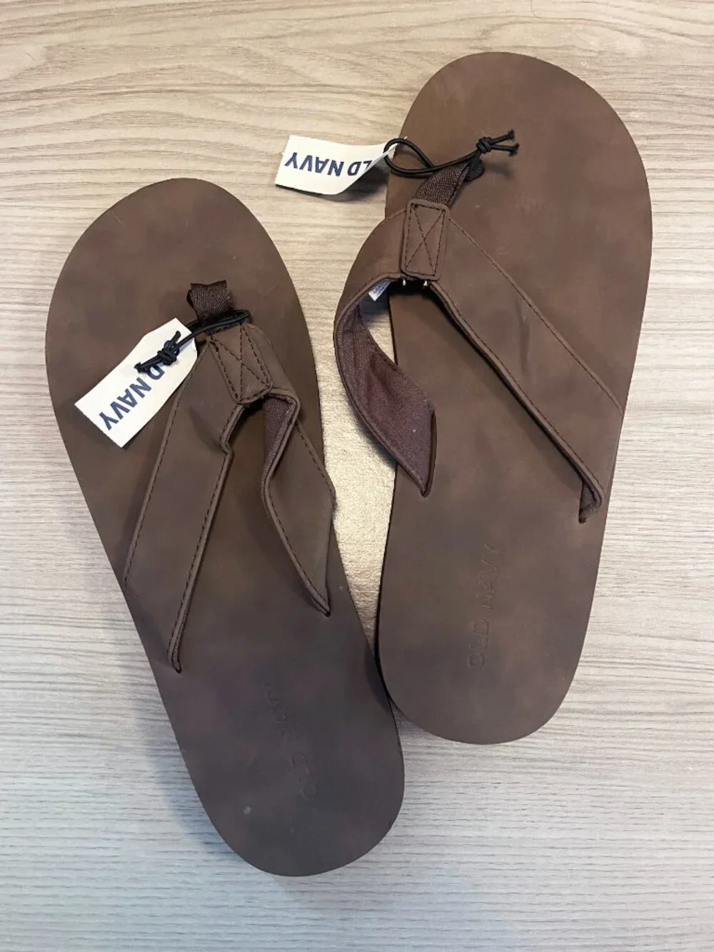 Old Navy Brown Flip Flop Sandals Men's Size 10-11 NWT Beach Casual